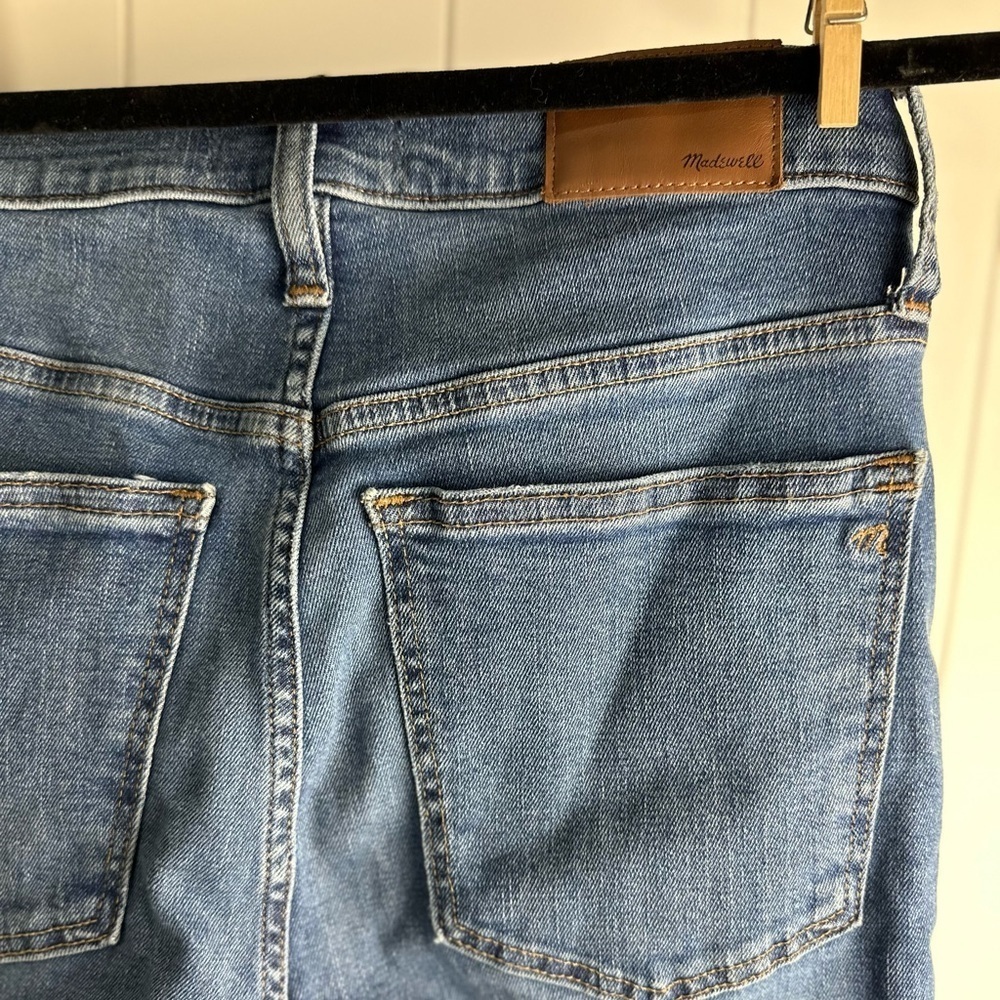 High-Rise Button-Fly Blue Jeans - Picture 5 of 5